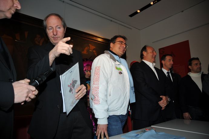 Ingrandisci la foto